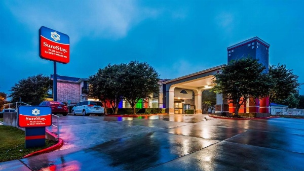 SureStay Plus Hotel by Best Western San Antonio Airport image 9